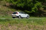 Volvo V40 D4 Cross Country 2016 года (UK)